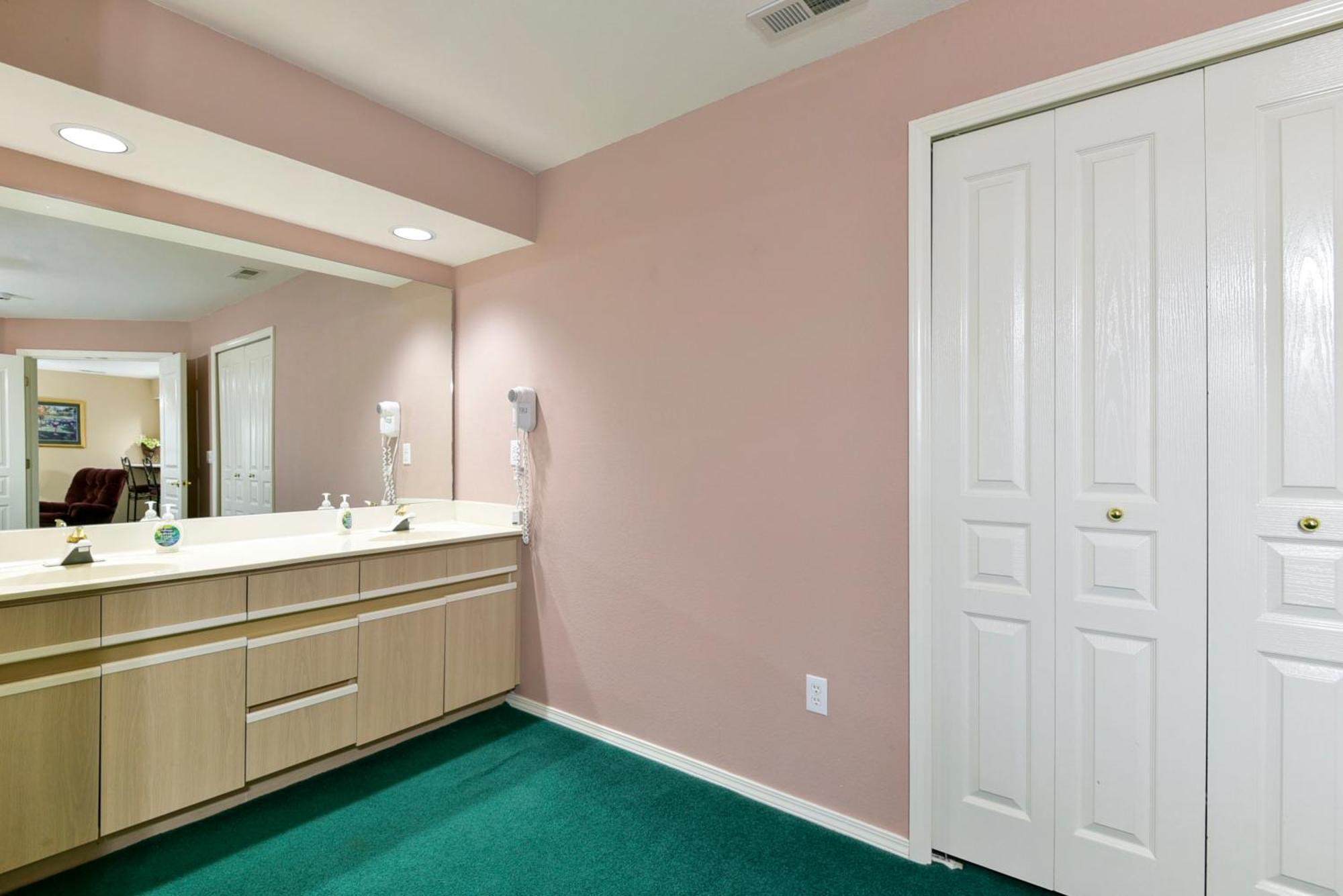 Gorgeous At Thousand Hills - Heart Of - Spacious And Affordable Branson