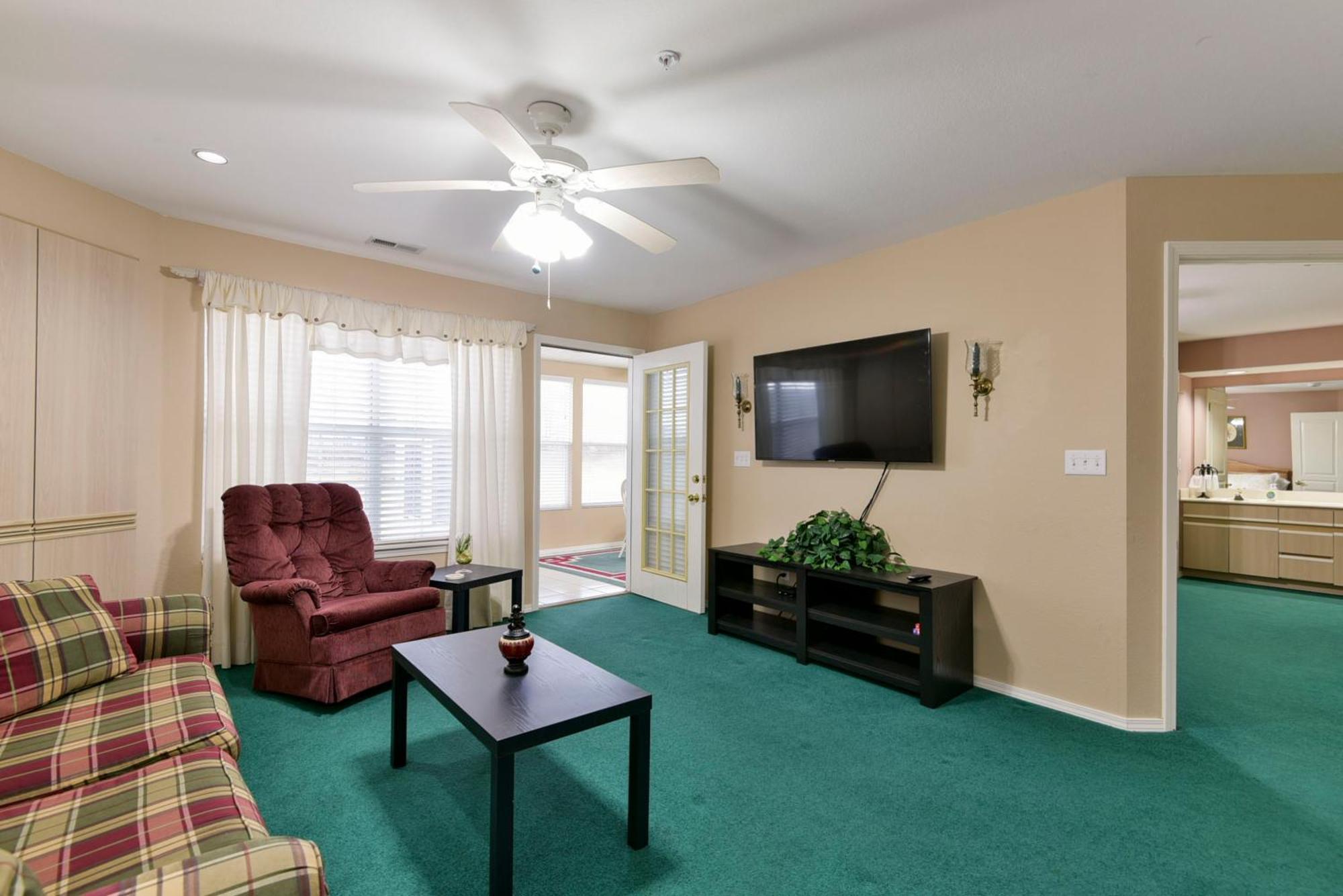 Apartment Gorgeous At Thousand Hills - Heart Of - Spacious And Affordable *