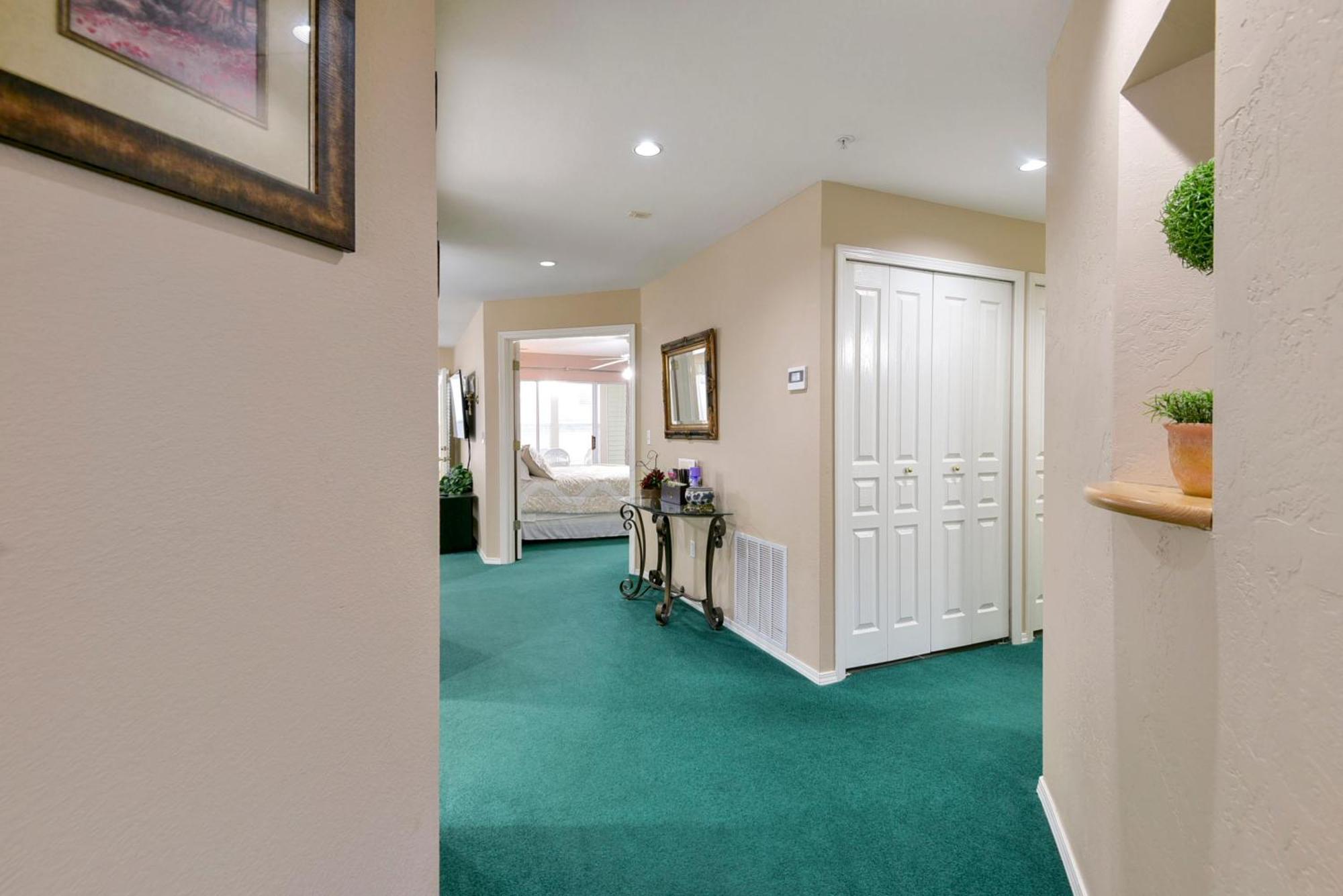 Apartment Gorgeous At Thousand Hills - Heart Of - Spacious And Affordable Branson