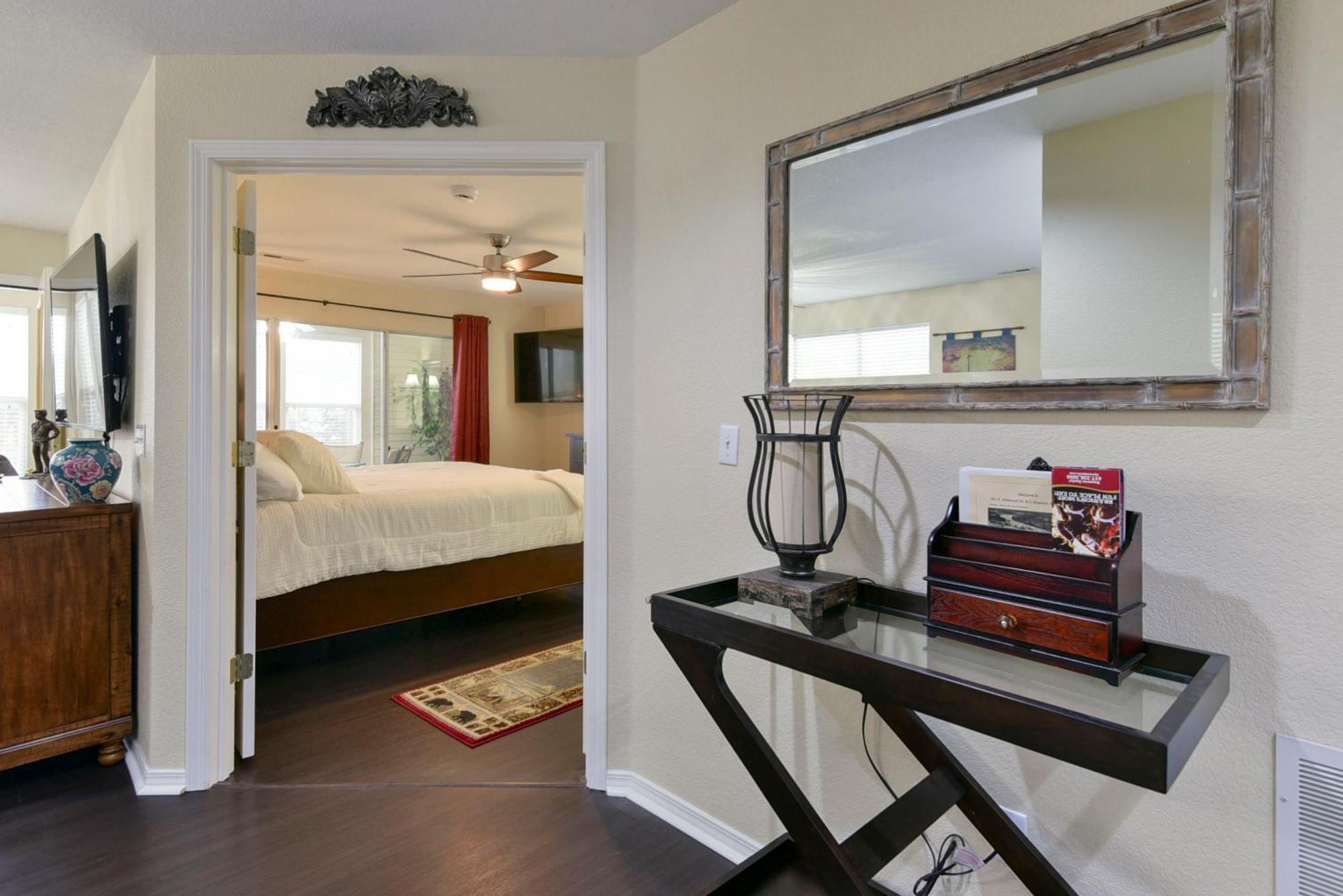 Gorgeous At Thousand Hills - Heart Of - Spacious And Affordable Apartment *