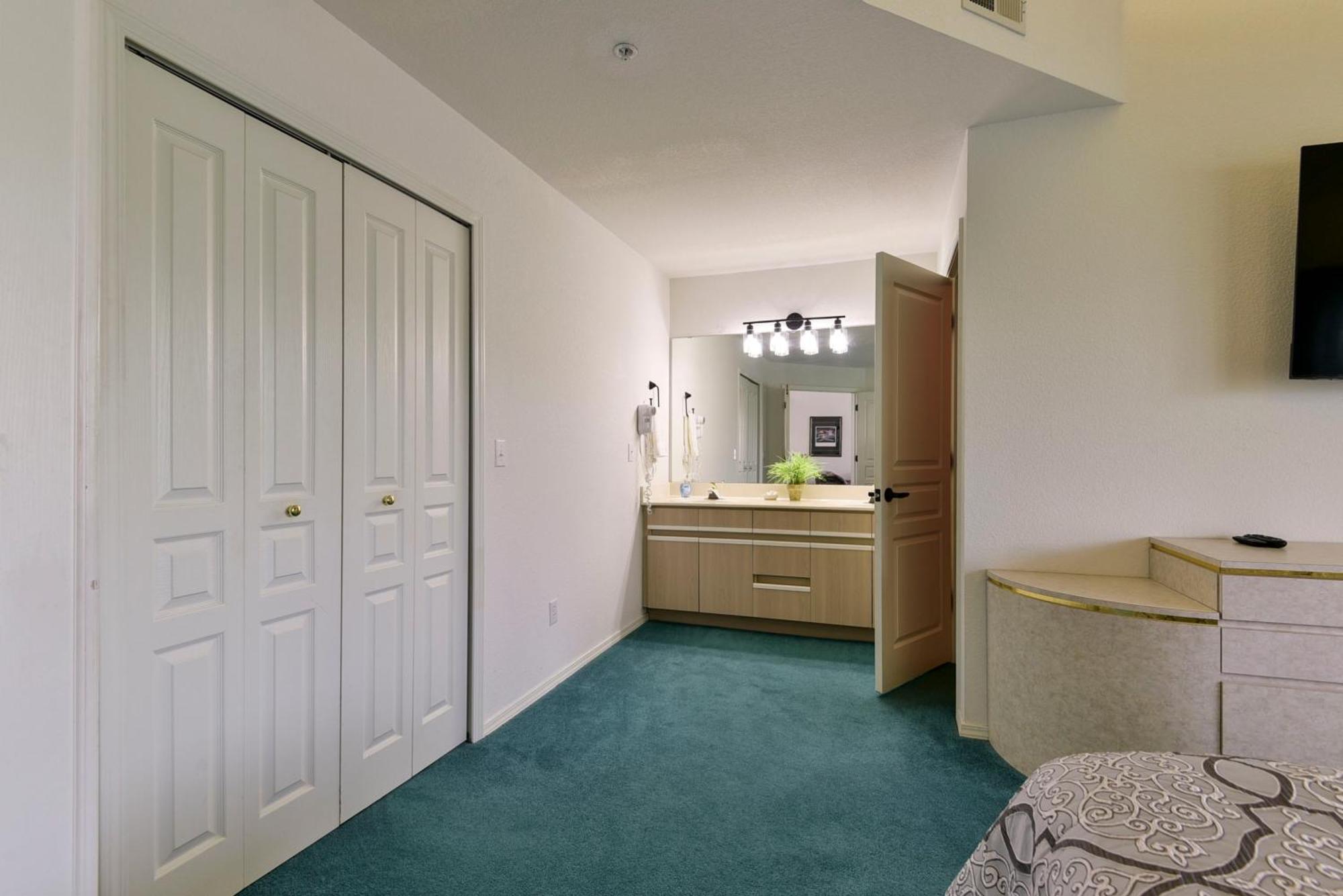 Gorgeous At Thousand Hills - Heart Of - Spacious And Affordable *