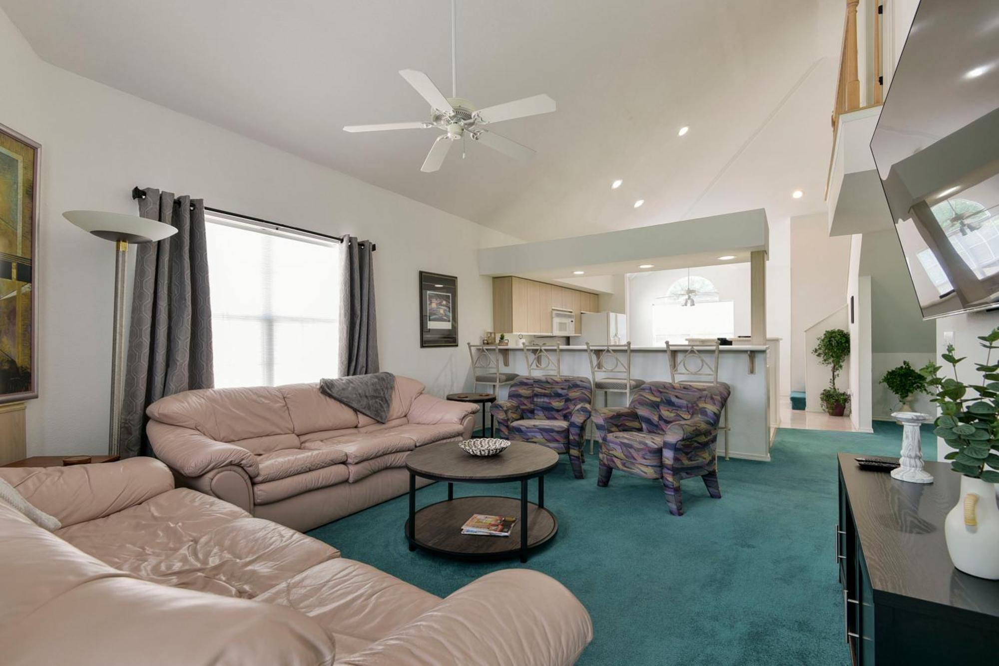 Apartment Gorgeous At Thousand Hills - Heart Of - Spacious And Affordable