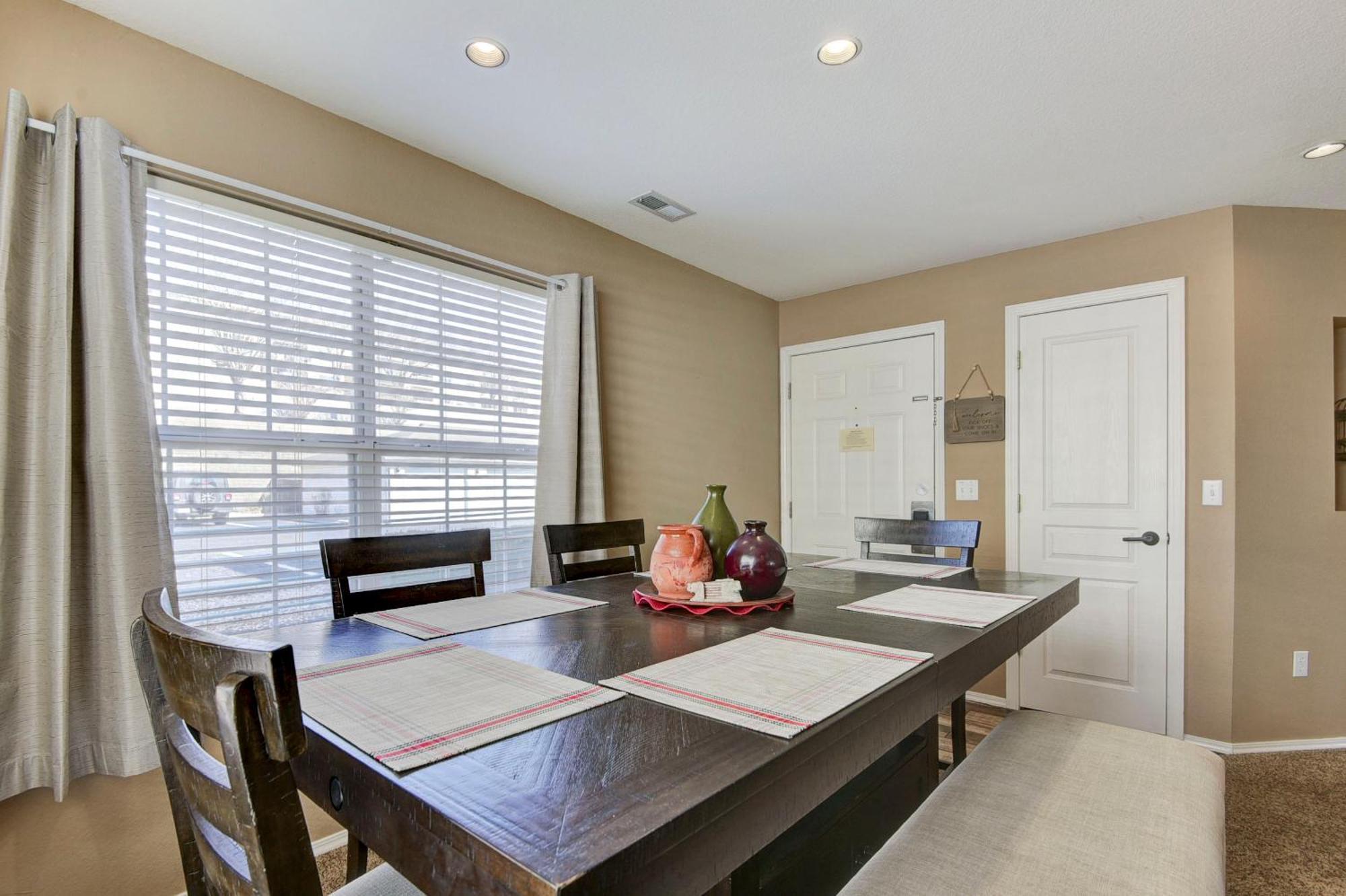 Gorgeous At Thousand Hills - Heart Of - Spacious And Affordable Apartment