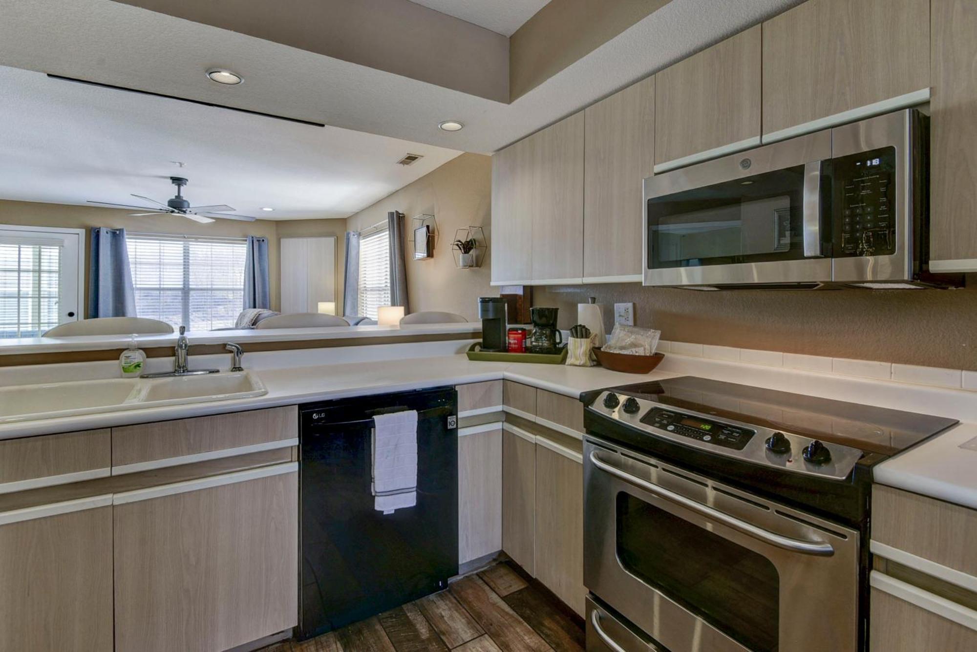 Apartment Gorgeous At Thousand Hills - Heart Of - Spacious And Affordable Branson