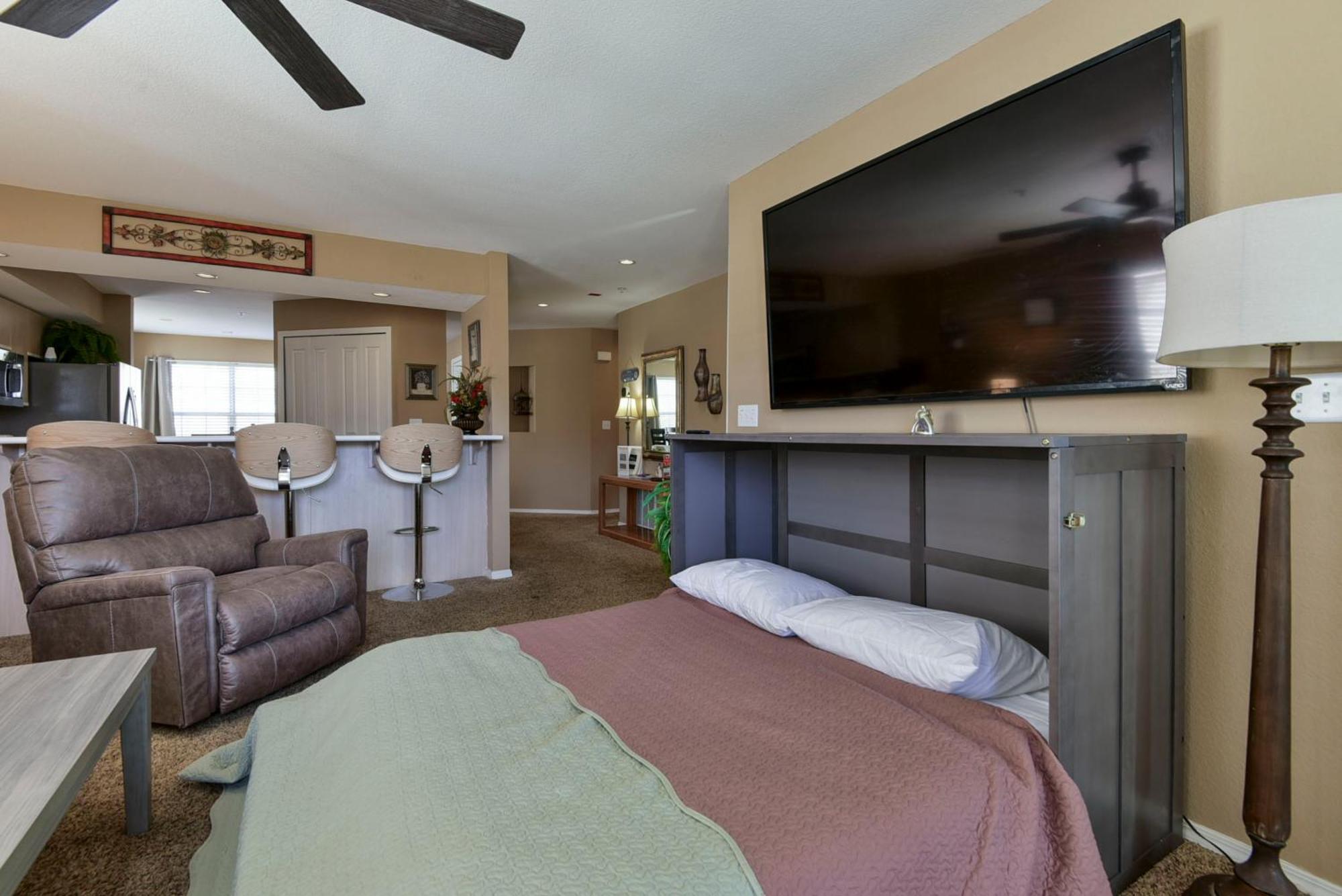 Gorgeous At Thousand Hills - Heart Of - Spacious And Affordable Apartment *