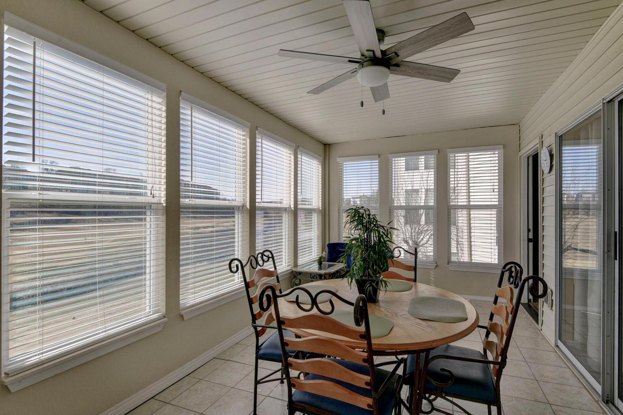 Gorgeous At Thousand Hills - Heart Of - Spacious And Affordable *
